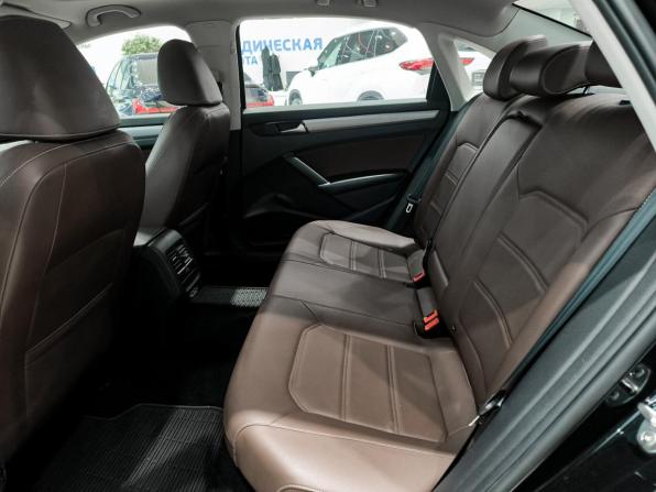 Volkswagen Passat B8 Рестайлинг с пробегом 2021 года, цена 2 950 000 рублей, 101500 км, седан, Автокод Объявления
