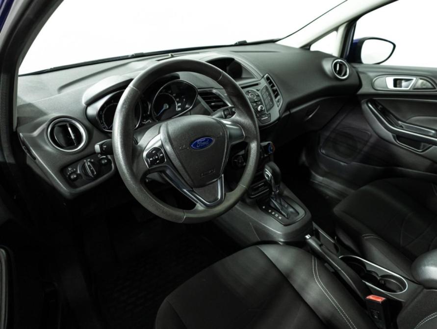 Ford Fiesta Mk6 Рестайлинг Санкт-Петербург  - изображение 12