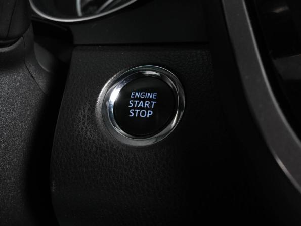 Toyota Camry VIII (XV70) с пробегом 2020 года, цена 3 399 000 рублей, 89169 км, седан, Автокод Объявления