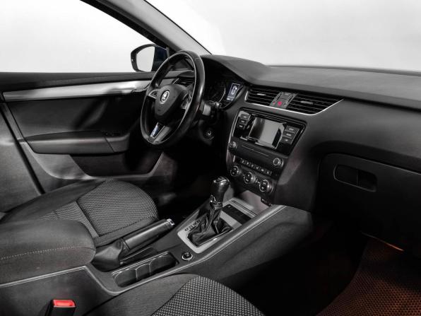 Skoda Octavia III (A7) с пробегом 2016 года, цена 1 055 000 рублей, 214911 км, лифтбек, Автокод Объявления