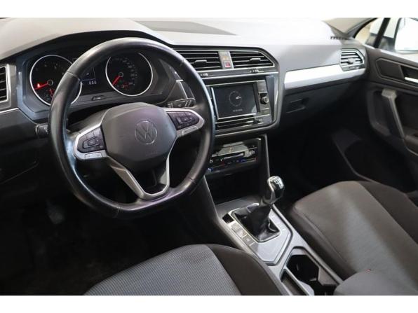 Volkswagen Tiguan II Рестайлинг с пробегом 2021 года, цена 2 559 000 рублей, 62773 км, внедорожник, Автокод Объявления