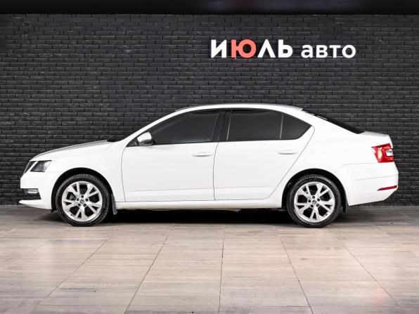 Skoda Octavia III (A7) Рестайлинг с пробегом 2019 года, цена 1 480 000 рублей, 171092 км, лифтбек, Автокод Объявления