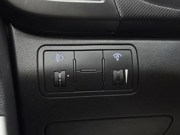 Hyundai Solaris I с пробегом 2013 года, цена 965 000 рублей, 145001 км, хэтчбек, Автокод Объявления