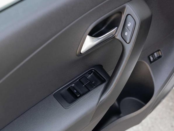 Volkswagen Polo V Рестайлинг с пробегом 2019 года, цена 840 000 рублей, 158857 км, седан, Автокод Объявления