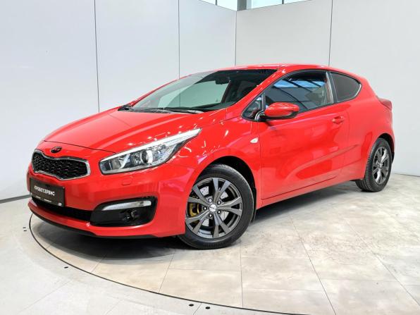 Kia Ceed II Рестайлинг с пробегом 2017 года, цена 1 369 000 рублей, 227593 км, хэтчбек, Автокод Объявления