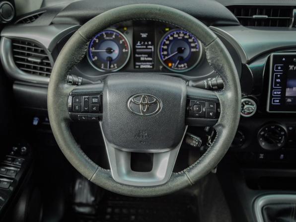 Toyota Hilux VIII с пробегом 2015 года, цена 1 985 000 рублей, 294056 км, offers.body_type.unknown, Автокод Объявления