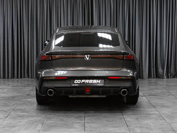 Changan UNI-V I с пробегом 2023 года, цена 2 249 000 рублей, 34635 км, лифтбек, Автокод Объявления