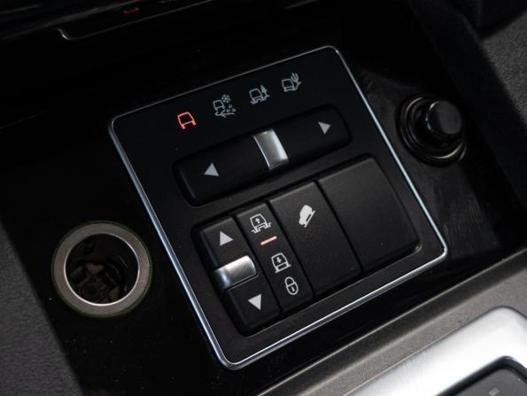 Land Rover Discovery IV Рестайлинг с пробегом 2014 года, цена 2 890 000 рублей, 188029 км, внедорожник, Автокод Объявления
