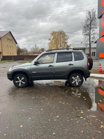 Chevrolet Niva I Рестайлинг с пробегом 2015 года, цена 560 000 рублей, 133500 км, внедорожник, Автокод Объявления