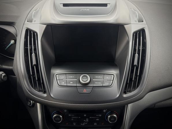 Ford Kuga II Рестайлинг с пробегом 2018 года, цена 1 635 000 рублей, 125898 км, внедорожник, Автокод Объявления