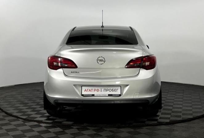 Opel Astra J Рестайлинг с пробегом 2013 года, цена 775 000 рублей, 150350 км, седан, Автокод Объявления