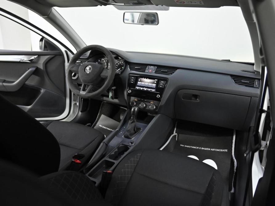 Skoda Octavia III (A7) Рестайлинг Москва  - изображение 7