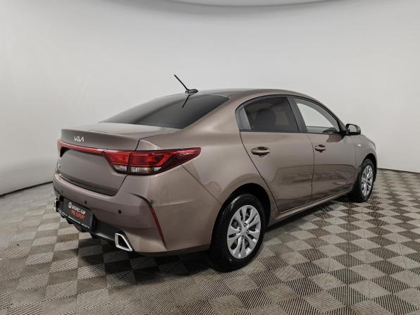 Kia Rio IV Рестайлинг с пробегом 2022 года, цена 1 649 000 рублей, 69210 км, седан, Автокод Объявления