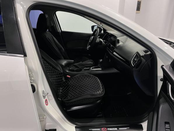 Mazda 3 III (BM) с пробегом 2014 года, цена 1 420 000 рублей, 117363 км, седан, Автокод Объявления