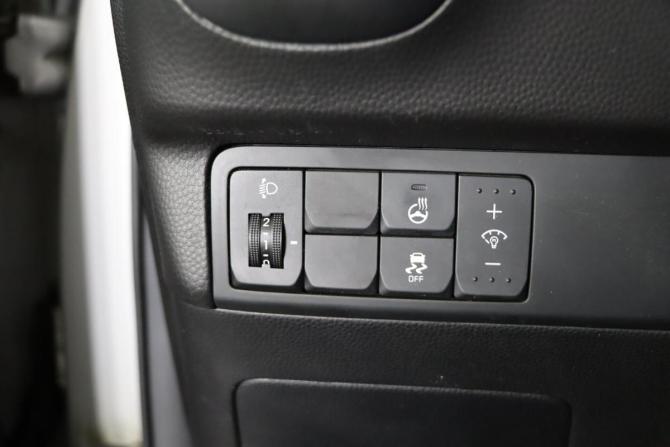 Kia Soul II Рестайлинг с пробегом 2019 года, цена 1 749 990 рублей, 98713 км, хэтчбек, Автокод Объявления