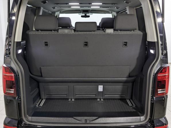 Volkswagen Multivan T6 Рестайлинг с пробегом 2021 года, цена 6 195 000 рублей, 68484 км, минивэн, Автокод Объявления