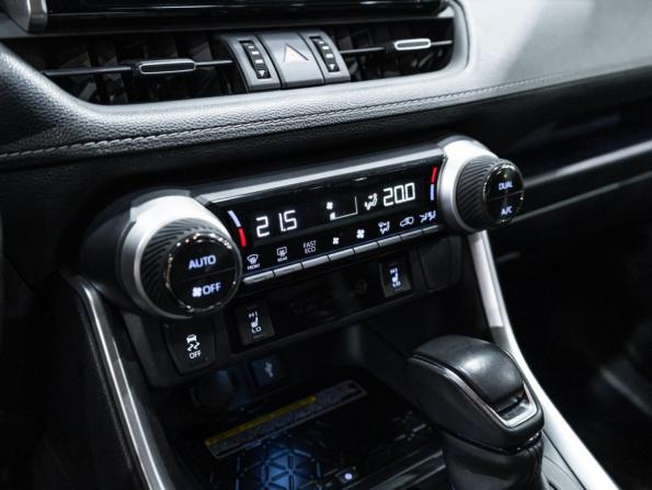 Toyota RAV4 V (XA50) с пробегом 2022 года, цена 3 299 700 рублей, 99718 км, внедорожник, Автокод Объявления