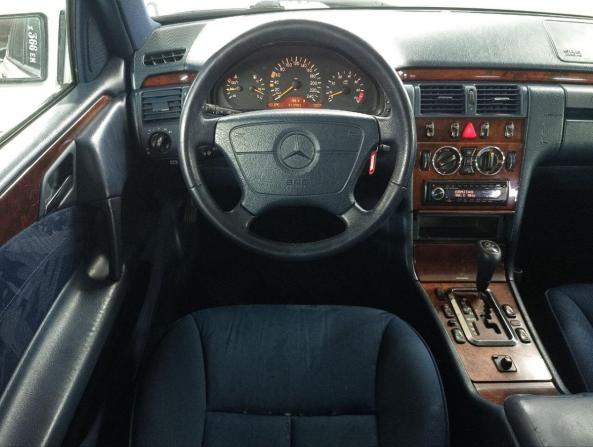 Mercedes-Benz E-Класс II (W210 S210) с пробегом 1998 года, цена 549 000 рублей, 412000 км, универсал, Автокод Объявления