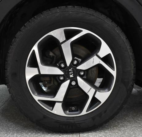 Kia Sportage IV Рестайлинг с пробегом 2018 года, цена 1 595 000 рублей, 551710 км, внедорожник, Автокод Объявления