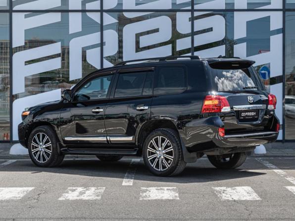 Toyota Land Cruiser 200 Series Рестайлинг 1 с пробегом 2014 года, цена 4 399 000 рублей, 330980 км, внедорожник, Автокод Объявления