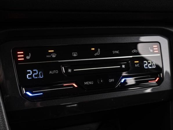 Volkswagen Tiguan II Рестайлинг с пробегом 2021 года, цена 2 840 000 рублей, 46482 км, внедорожник, Автокод Объявления