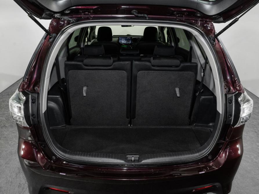 Toyota Wish II Рестайлинг Иркутск  - изображение 18