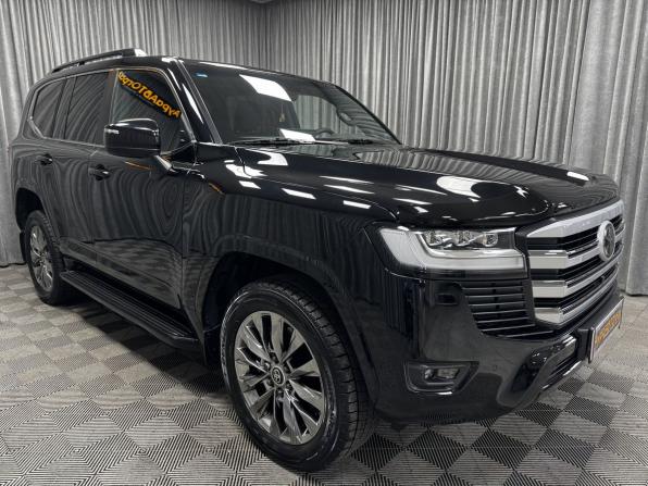 Toyota Land Cruiser 300 Series с пробегом 2022 года, цена 10 370 000 рублей, 64826 км, внедорожник, Автокод Объявления