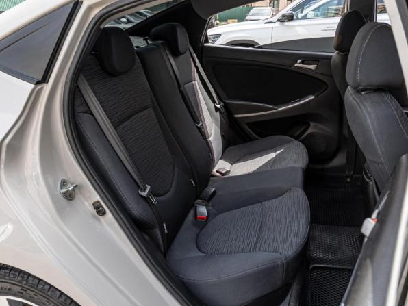 Hyundai Solaris I Рестайлинг с пробегом 2015 года, цена 1 320 000 рублей, 168275 км, седан, Автокод Объявления