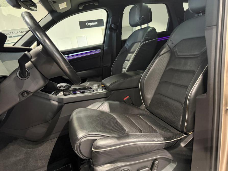 Volkswagen Touareg III Великий Новгород  - изображение 17