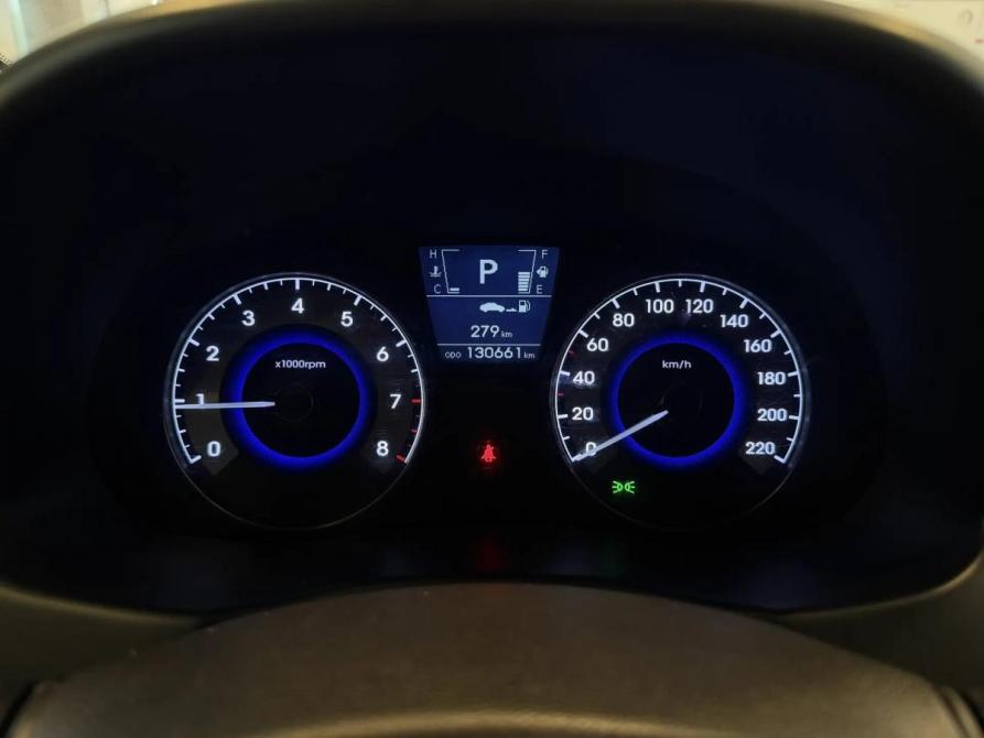 Hyundai Solaris I Подольск  - изображение 17