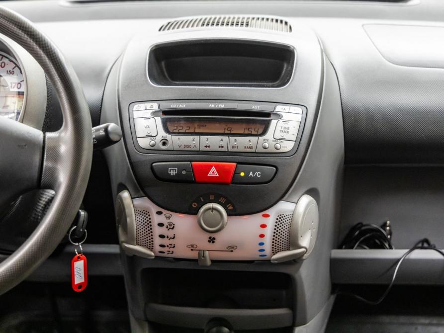 Peugeot 107 I Рестайлинг Волгоград  - изображение 16