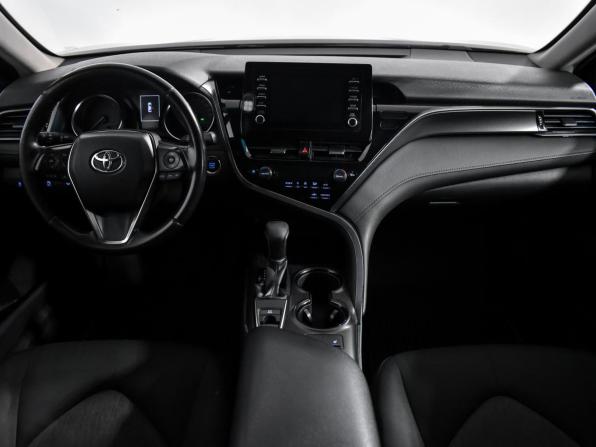 Toyota Camry VIII (XV70) Рестайлинг с пробегом 2021 года, цена 1 600 000 рублей, 143243 км, седан, Автокод Объявления
