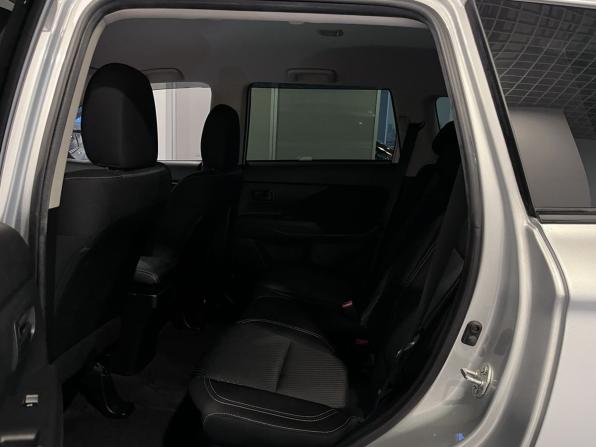 Mitsubishi Outlander III Рестайлинг 3 с пробегом 2021 года, цена 1 999 000 рублей, 114830 км, внедорожник, Автокод Объявления