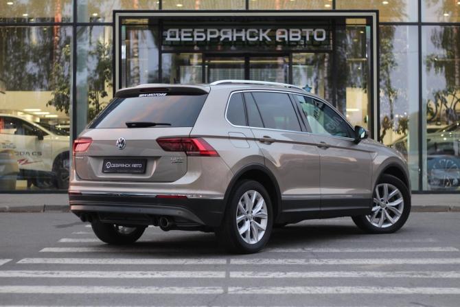 Volkswagen Tiguan II с пробегом 2017 года, цена 2 450 000 рублей, 128320 км, внедорожник, Автокод Объявления