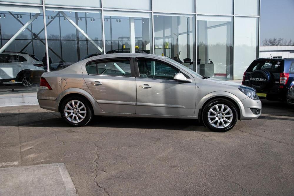 Opel Astra H Рестайлинг Иркутск  - изображение 6