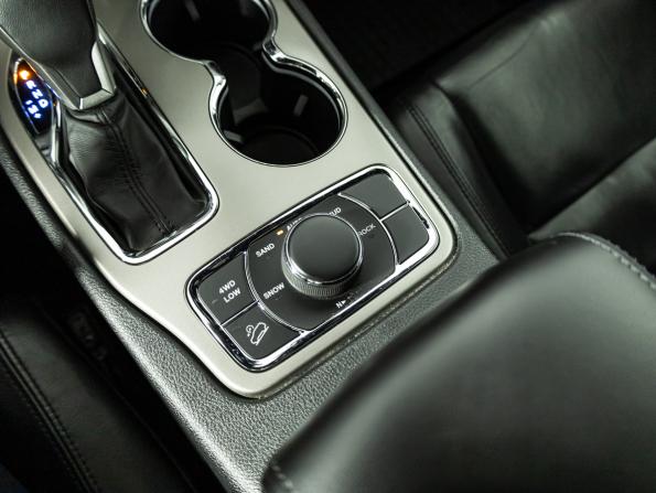 Jeep Grand Cherokee IV (WK2) Рестайлинг с пробегом 2019 года, цена 3 199 900 рублей, 127202 км, внедорожник, Автокод Объявления