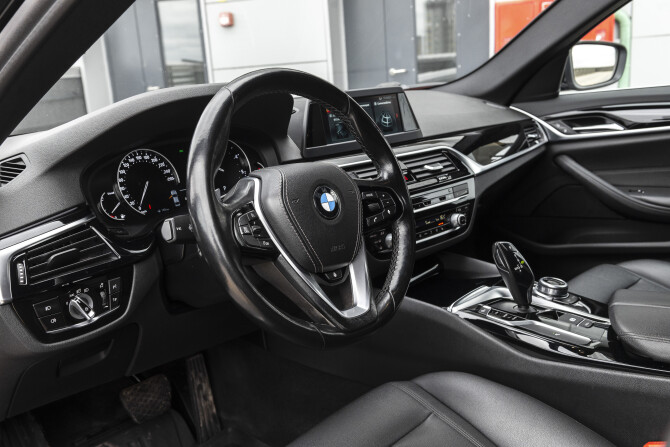 BMW 5 серии VII (G30/G31/G38) с пробегом 2018 года, цена 3 399 000 рублей, 97189 км, седан, Автокод Объявления