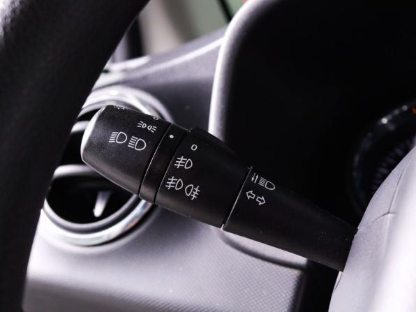Renault Sandero II с пробегом 2018 года, цена 940 000 рублей, 58355 км, хэтчбек, Автокод Объявления