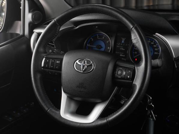Toyota Hilux VIII с пробегом 2016 года, цена 3 629 000 рублей, 147968 км, offers.body_type.unknown, Автокод Объявления