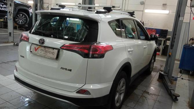 Toyota RAV4 IV (XA40) Рестайлинг с пробегом 2017 года, цена 2 140 000 рублей, 134603 км, внедорожник, Автокод Объявления
