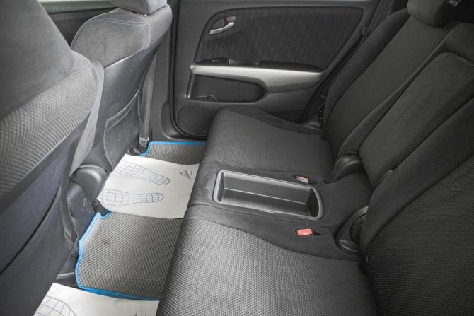 Honda Stream II Рестайлинг с пробегом 2012 года, цена 1 309 000 рублей, 140000 км, компактвэн, Автокод Объявления