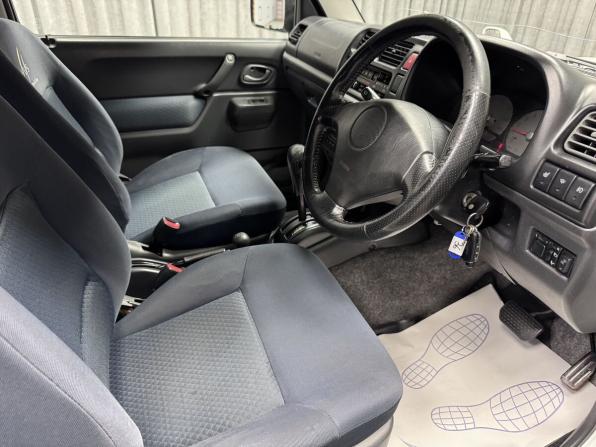 Suzuki Jimny III с пробегом 2004 года, цена 680 000 рублей, 163487 км, внедорожник, Автокод Объявления