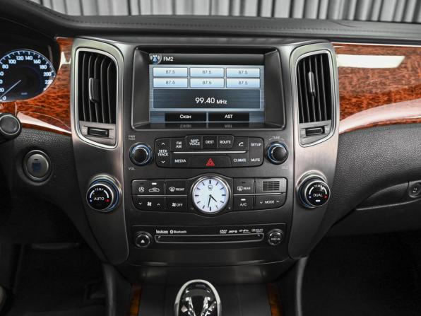 Hyundai Equus II с пробегом 2012 года, цена 1 150 111 рублей, 294748 км, седан, Автокод Объявления