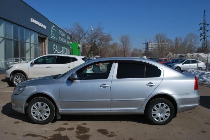 Skoda Octavia II (A5) Рестайлинг с пробегом 2013 года, цена 850 000 рублей, 176100 км, лифтбек, Автокод Объявления