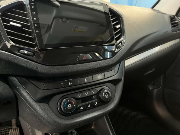 Lada (ВАЗ) Vesta I с пробегом 2019 года, цена 946 000 рублей, 107376 км, универсал, Автокод Объявления
