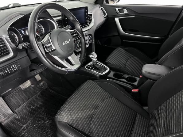 Kia Ceed III Рестайлинг с пробегом 2022 года, цена 2 180 000 рублей, 50500 км, универсал, Автокод Объявления