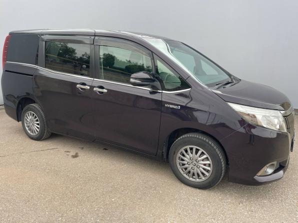 Toyota Esquire I с пробегом 2015 года, цена 1 850 000 рублей, 167697 км, минивэн, Автокод Объявления