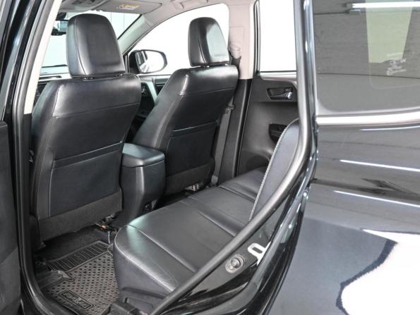Toyota RAV4 IV (XA40) Рестайлинг с пробегом 2017 года, цена 2 400 000 рублей, 204860 км, внедорожник, Автокод Объявления