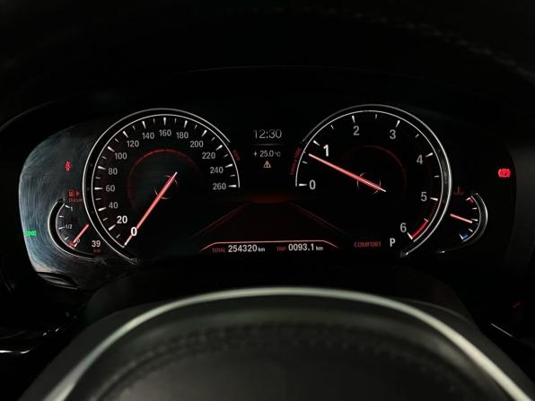 BMW 5 серии VII (G30/G31/G38) с пробегом 2018 года, цена 3 539 000 рублей, 254263 км, седан, Автокод Объявления