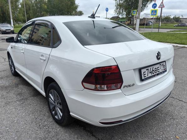 Volkswagen Polo V Рестайлинг с пробегом 2020 года, цена 1 199 900 рублей, 122000 км, седан, Автокод Объявления